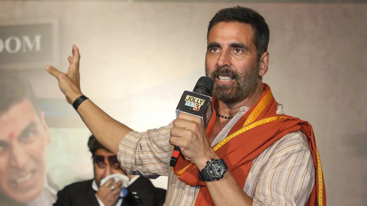 `Gutka nahi khana chahiye`: Did Akshay make a joke about tobacco controversy?